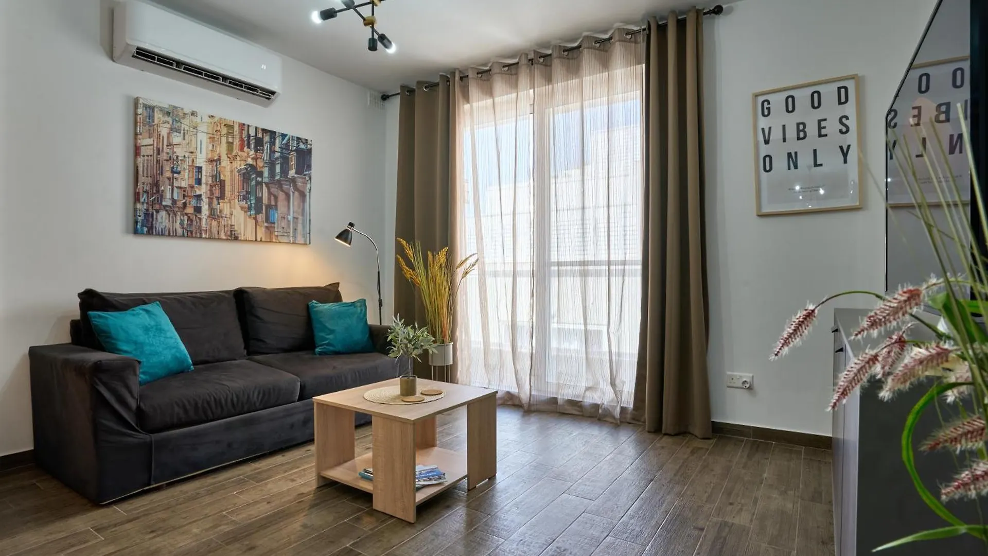 Private Apartment Minutes To Sliema Malta, 2 Ac'S, Netflix Gzira