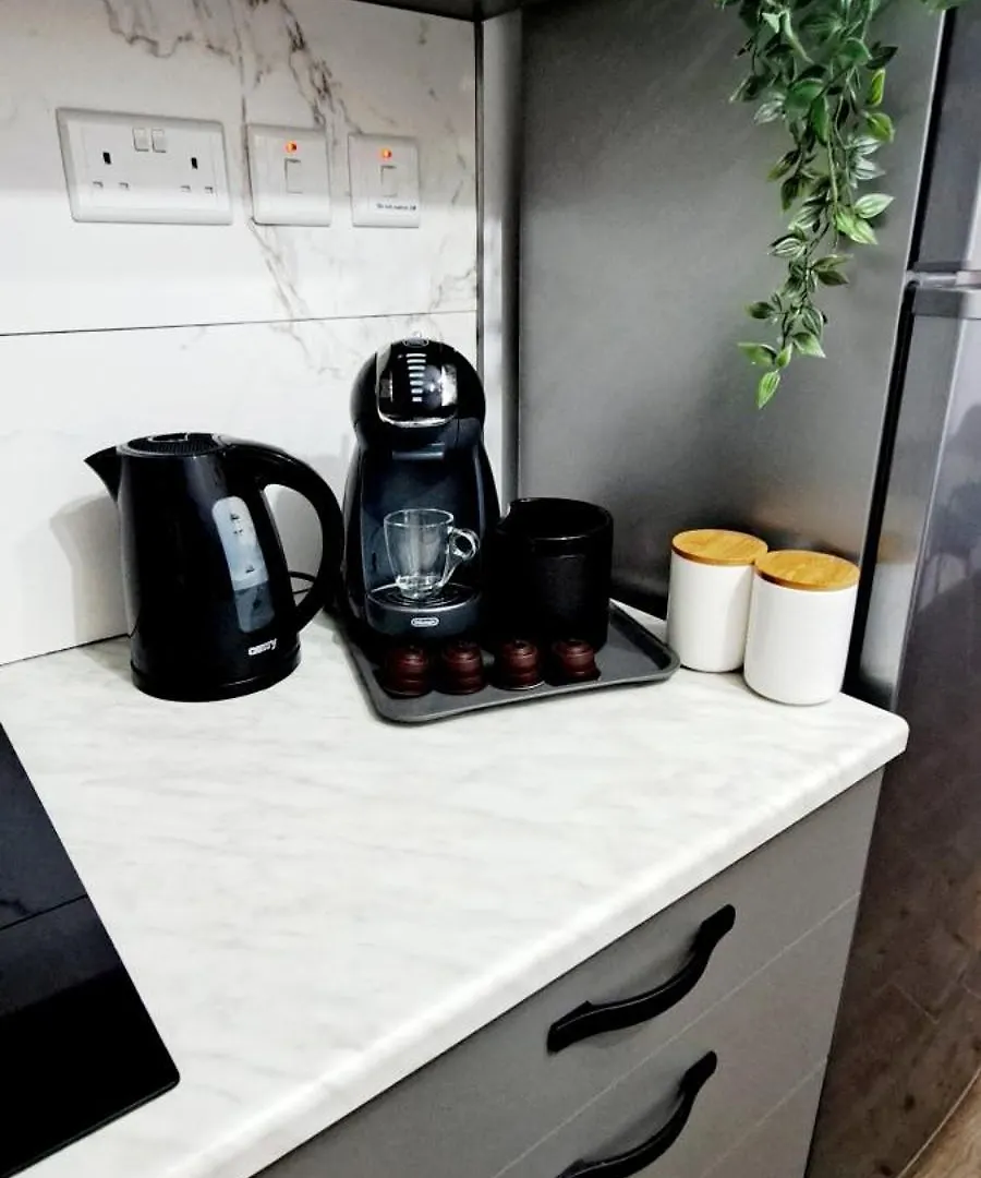 Private Apartment Minutes To Sliema Malta, 2 Ac'S, Netflix Gzira